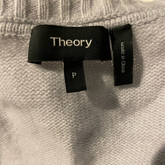 Theory Hi Low Crew Cashmere Sweater Size P - Picture 8 of 8